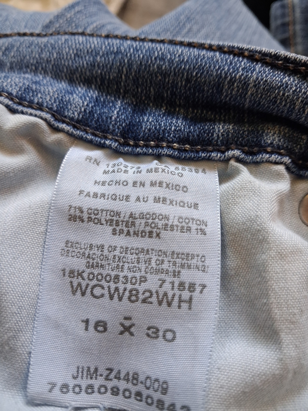 Jeans - Picture 2 of 5